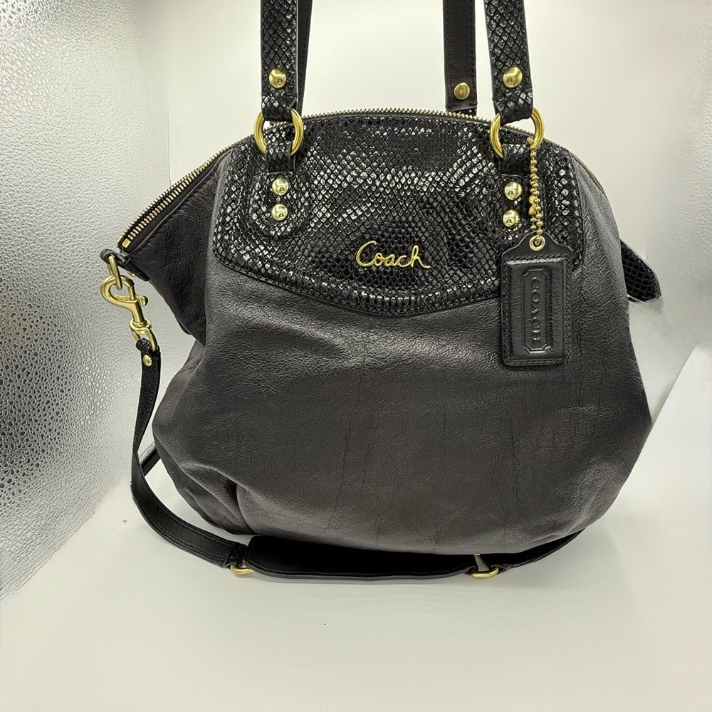 Coach Black and Gold Leather Shoulder Bag